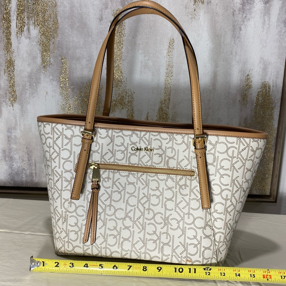 Calvin Klein Monogram White and Tan Tote Bag ⭐️